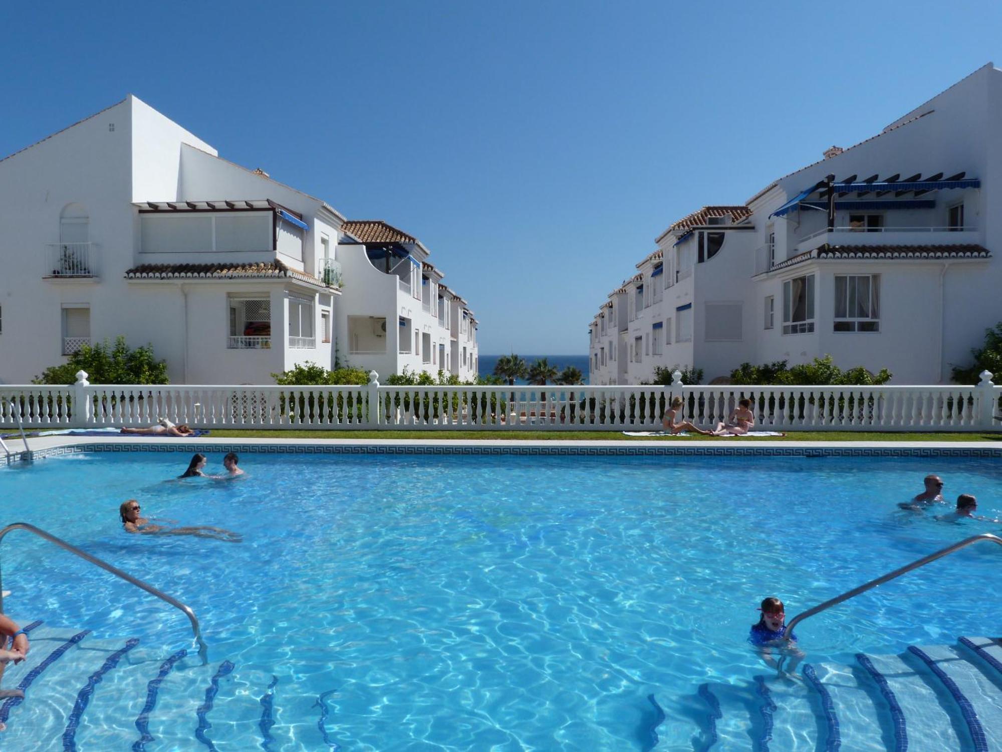 Fuentes De Nerja Apartment Exterior photo